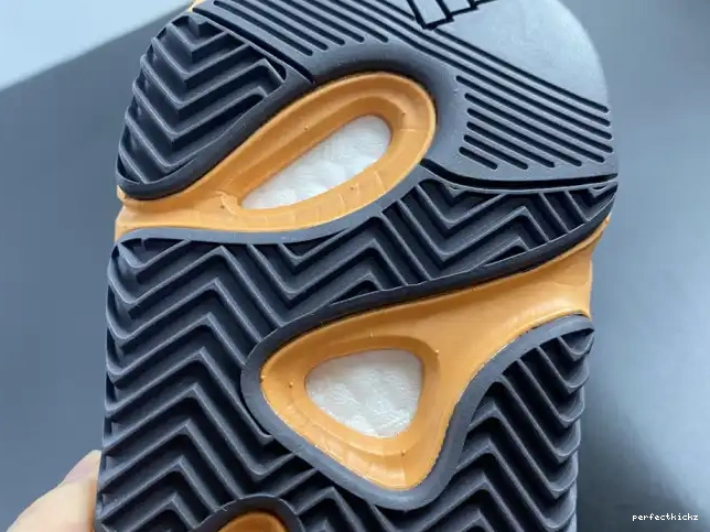 700 Adidas V2 Yeezy Sun GW0296 Boost 0514